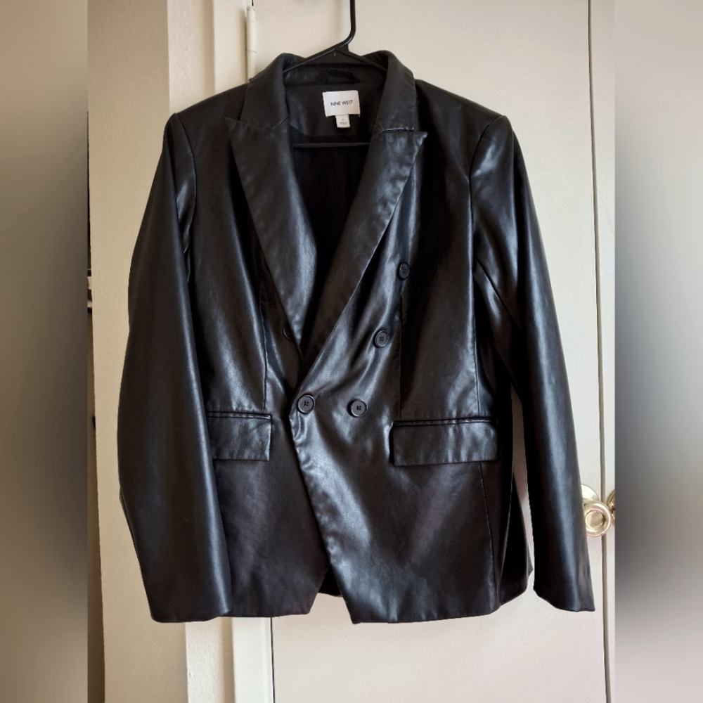 🎉3/$10🎉 Nine West black imitation leather jacket black small EUC